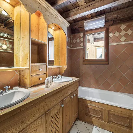 Familial Traditionnel Avec Sauna Proche Des Pistes Et Commerces, Parking, Animaux Admis - Fr-1-566-3 Chalet